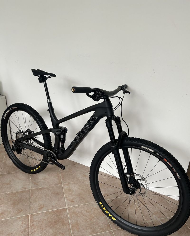 Trek Top Fuel 9.8 Custom vel. M/L