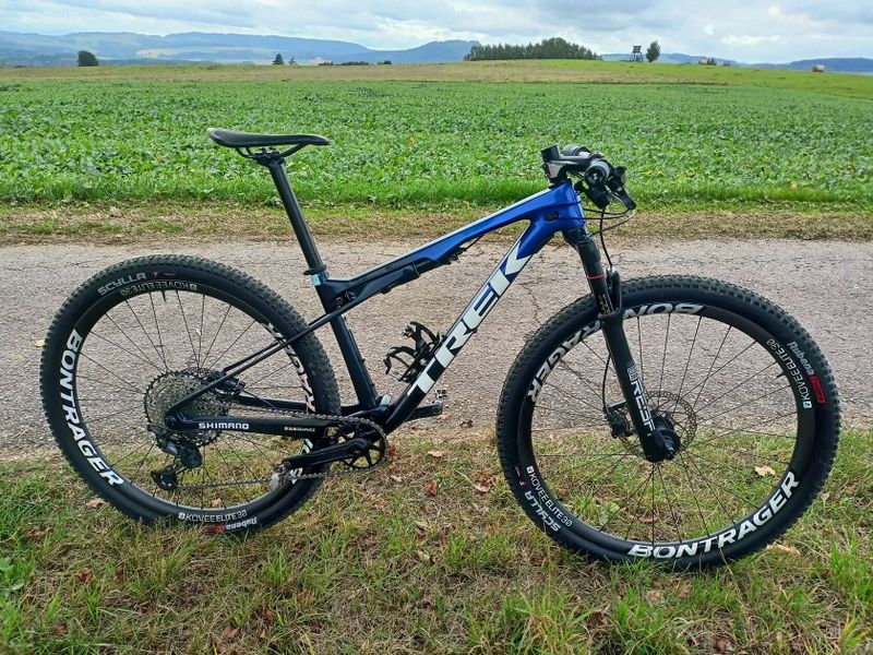 TREK SUPERCALIBER 9.7 "M"