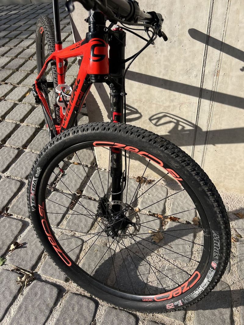 Cannondale FSI Carbon 1, Lefty 2.0 1x11 XTR Di2