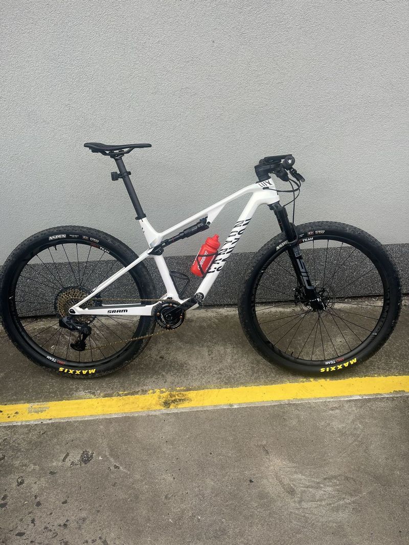 Prodám CANYON LUX CF SLX LTD