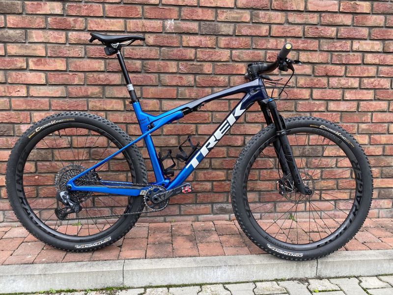 TREK Supercaliber XL 2022 - Navy Smoke to Alpine Blue Fade