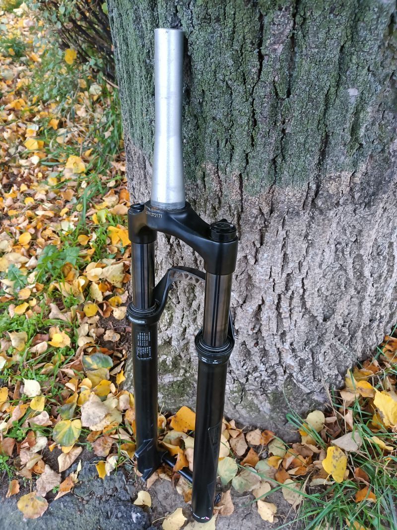 Odpružená vidlice Rock Shox Recon