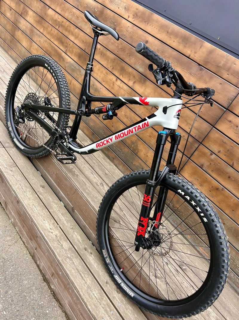 Rocky Mountain Altitude Carbon 70