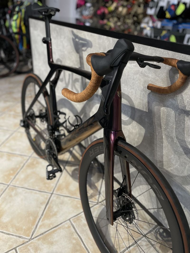 Madone SLR 6 AXS GEN 7