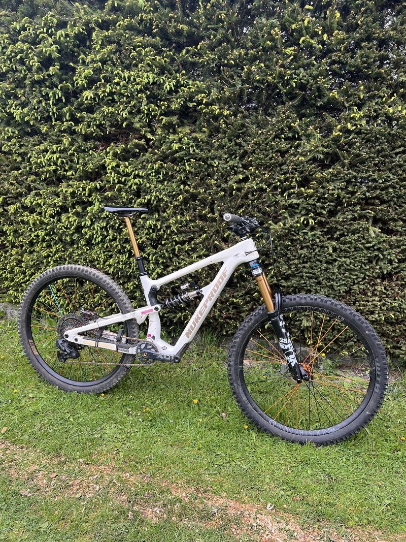 Nukeproof Mega 29", vel. M