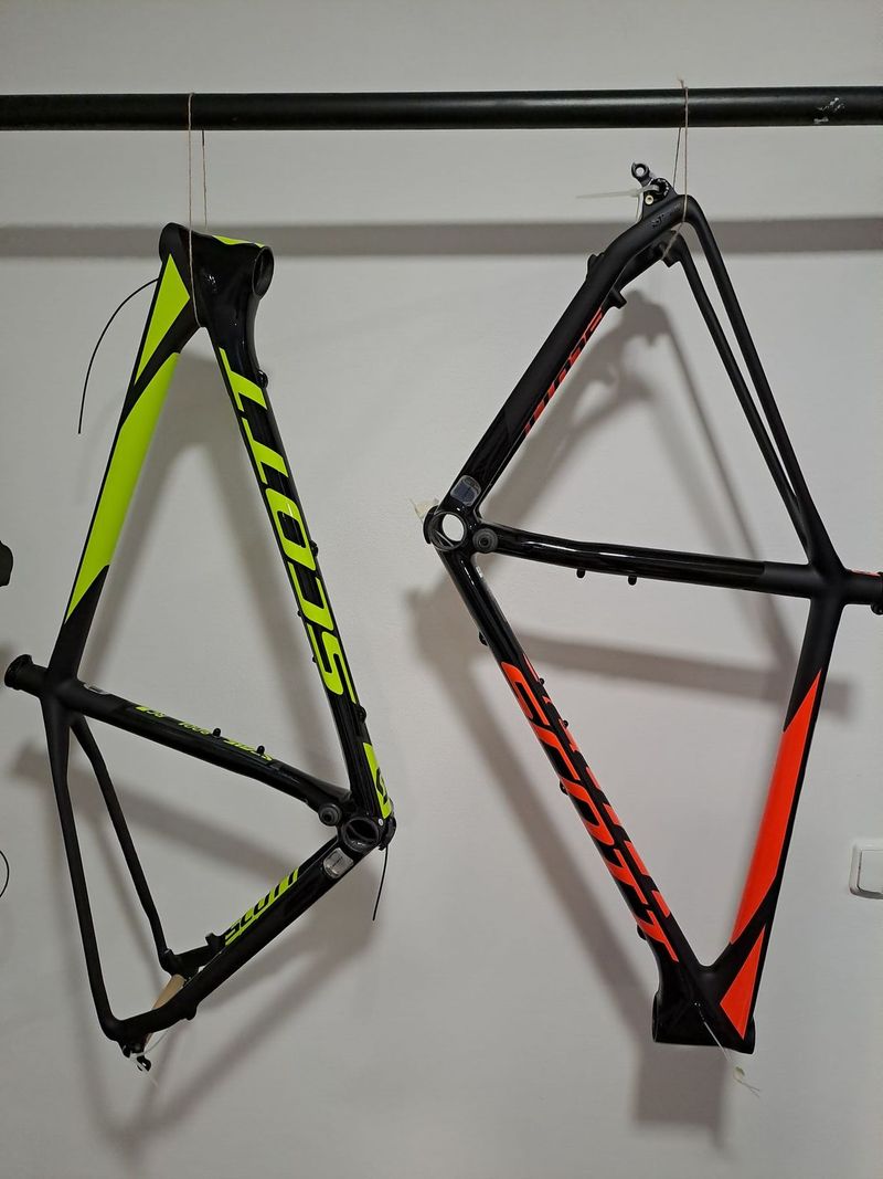 Nový karbonový rám SCOTT SCALE 900 RC / 29er / tepered / velikosti M a XL / oranžový i žlutý