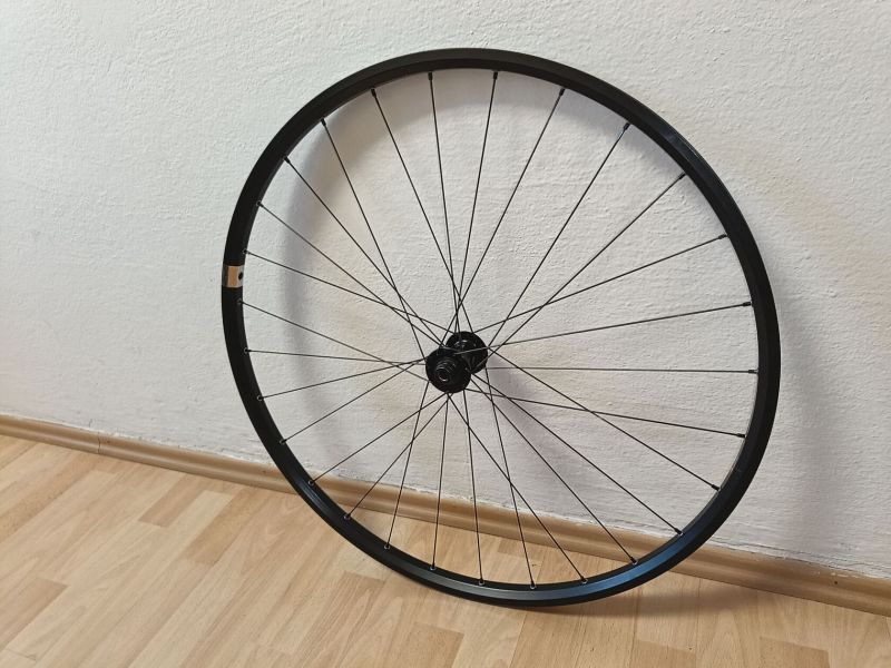 Nová silniční kola, náboje Shimano Tiagra