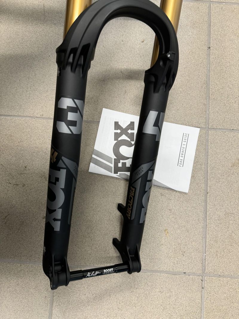 FOX 34 Factory FIT4 29" 130mm - NOVA