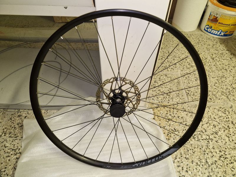 Nová 29" zapeltená kola Syncros X25 Boost, CL, Tubeless