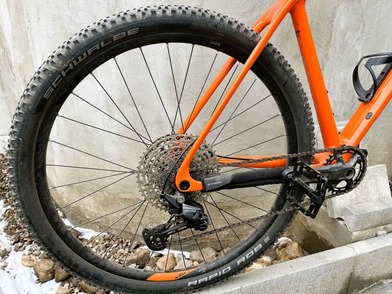 KTM Myroon PRO celokarbon