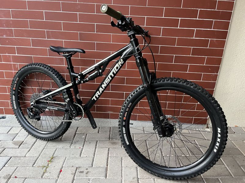 Dětské celoodpružené trail/enduro kolo Transition Ripcord 24”