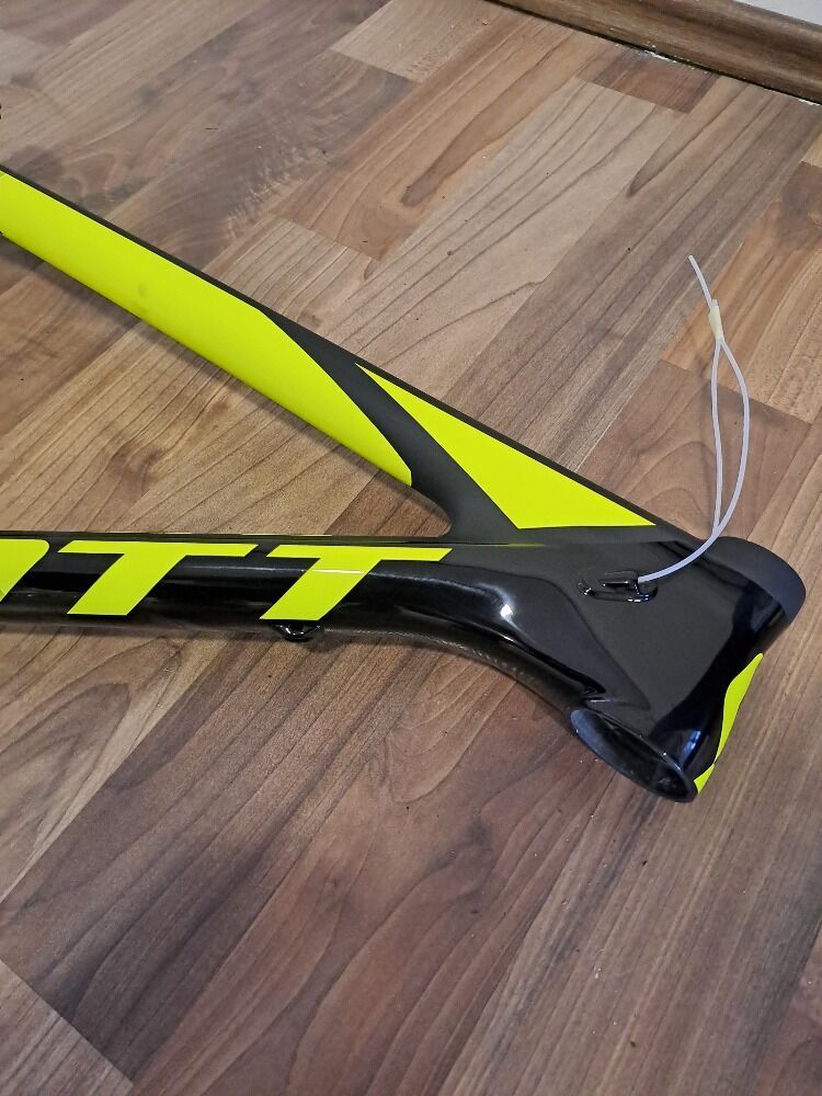 Nový karbonový rám SCOTT SCALE 900 RC / 29er / tepered / velikosti M a XL / i oranžové provedení