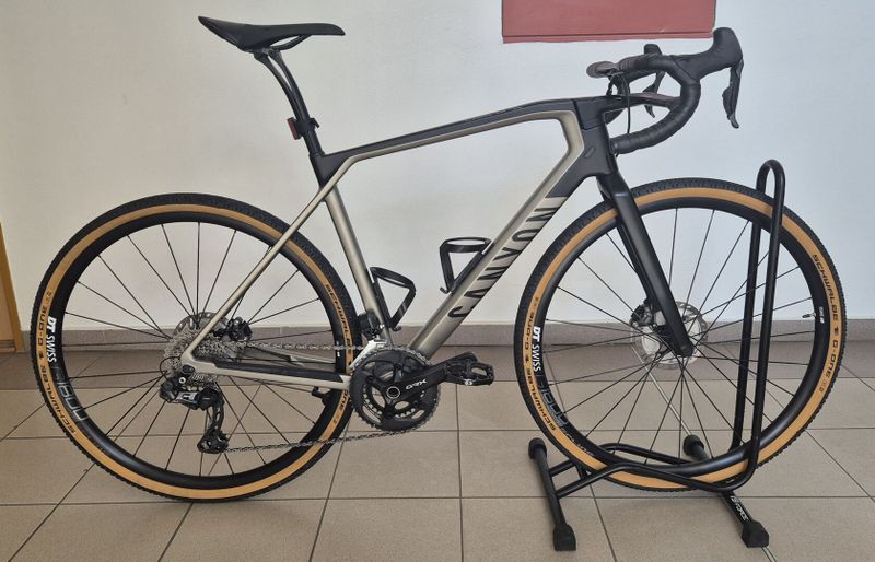 Canyon Grail CF SL 8.0 Di2, vel. M, 79 000,-Kč