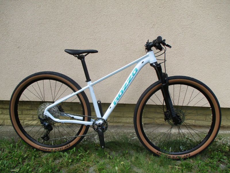 Nové 29" kolo ROZZO Grace 30, vzduchová vidlice Rock Shox Judy,Shimano SLX/Deore 1x12, pevné osy