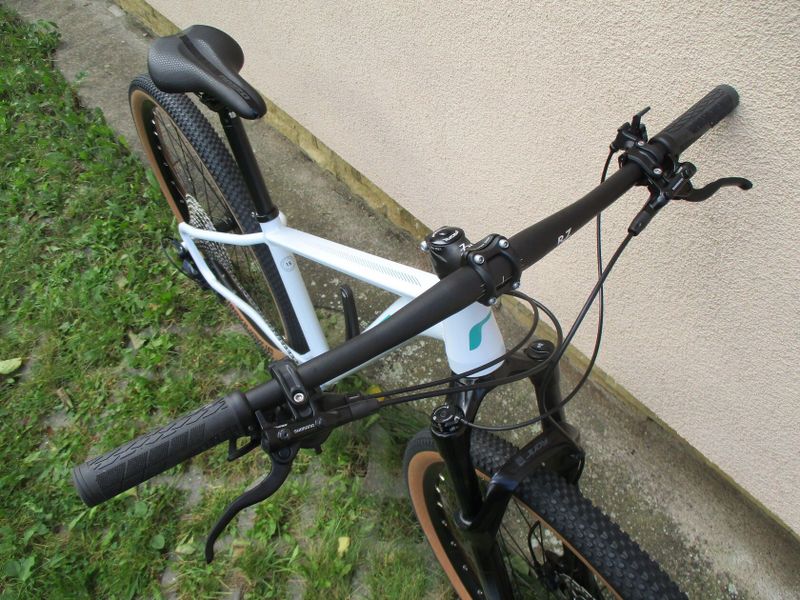 Nové 29" kolo ROZZO Grace 30, vzduchová vidlice Rock Shox Judy,Shimano SLX/Deore 1x12, pevné osy