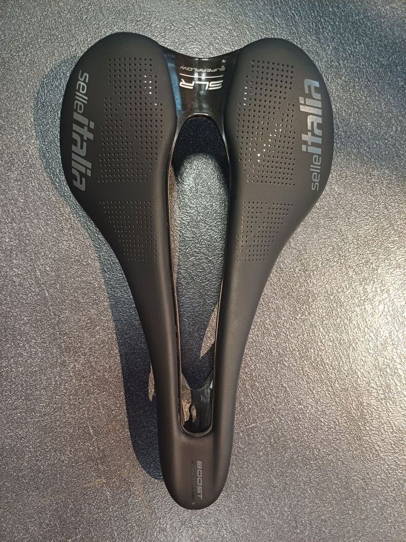 Selle Italia sedlo SLR Boost Kit Carbonio Superflow