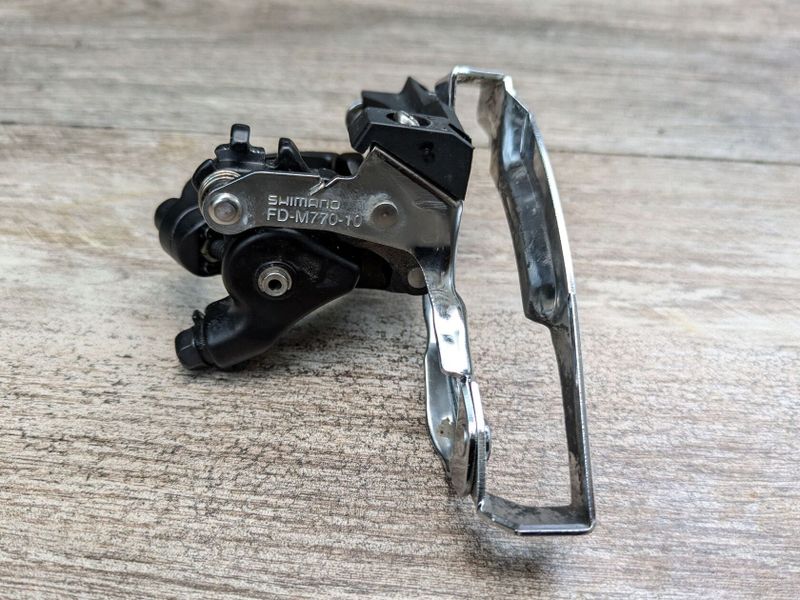 přesmykač Shimano XT 3x10