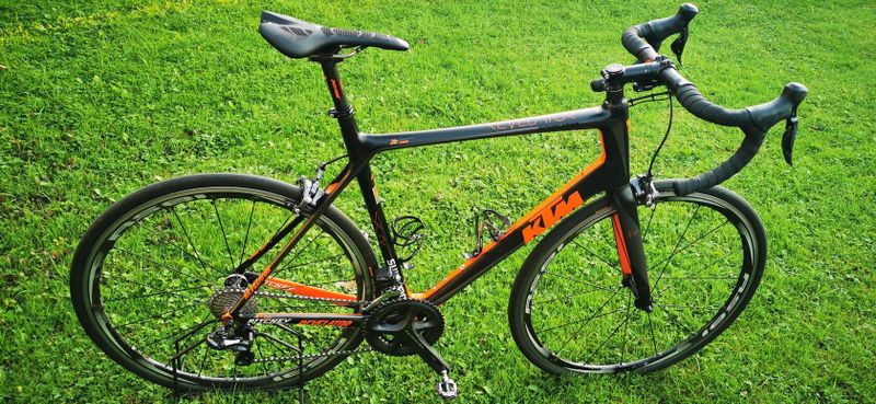 KTM Revelatour karbon Di2 