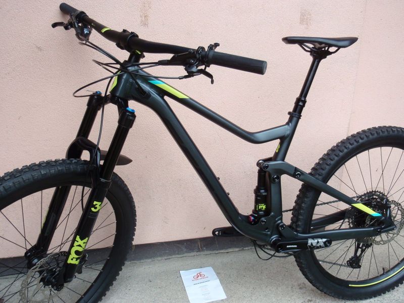 Téměř nový Scott Genius 750