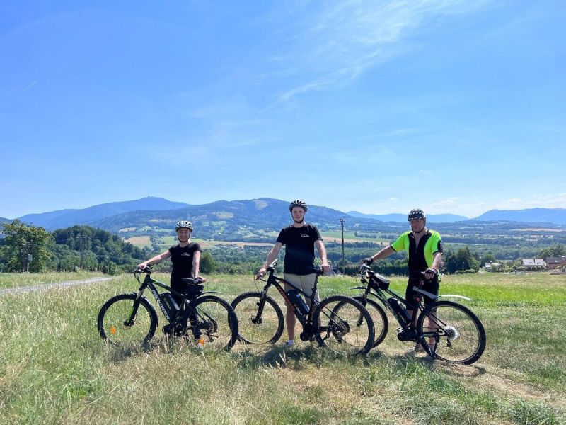 🚴‍♂️ ELEKTROKOLO NA ZAKÁZKU, od rámu až po výběr výkonu motoru. 💪🔋 Nejvýkonnější na trhu.