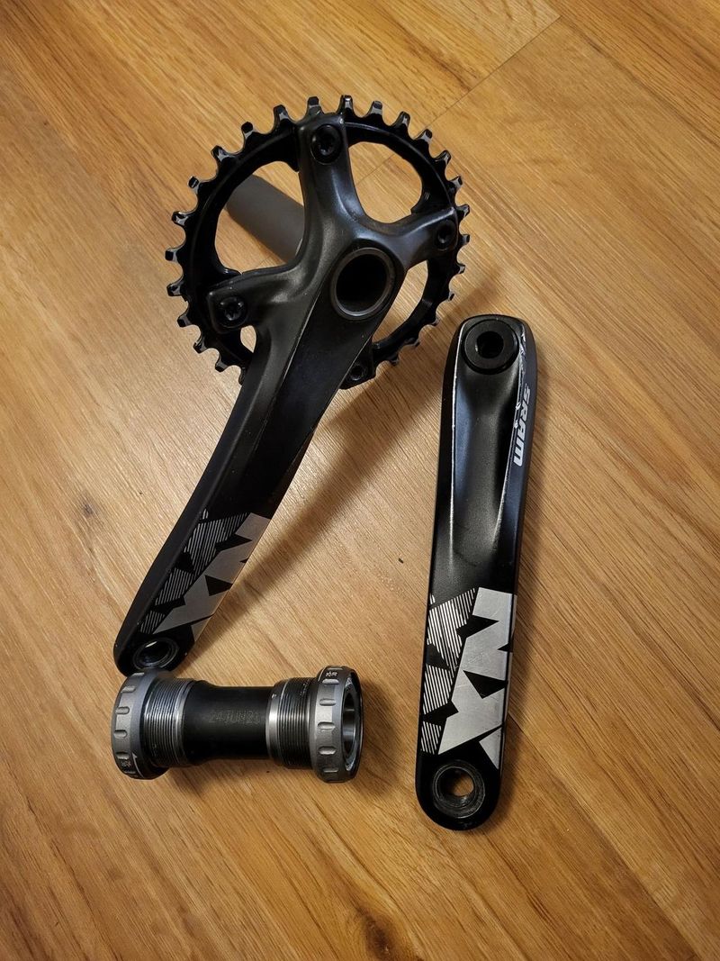 Kliky SRAM NX GXP 175 + středové složení