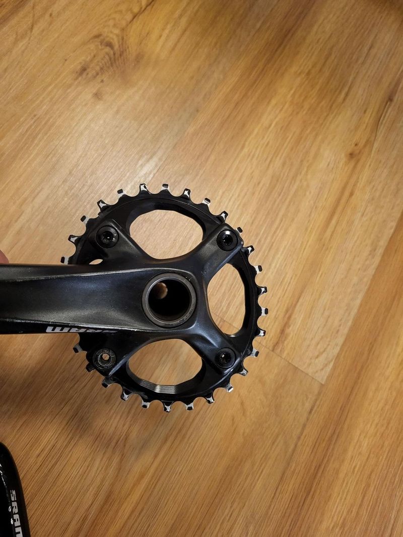 Kliky SRAM NX GXP 175 + středové složení