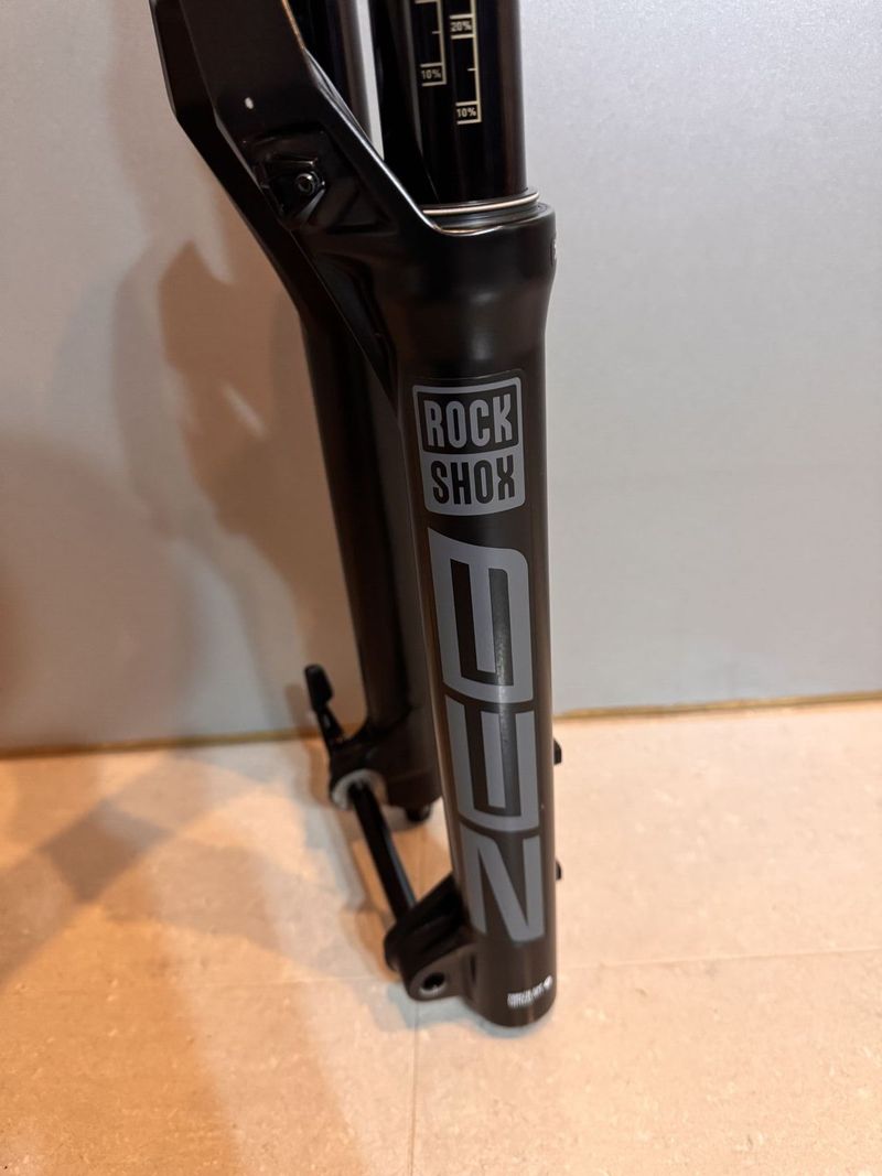 Vidlice ROCKSHOX ZEB