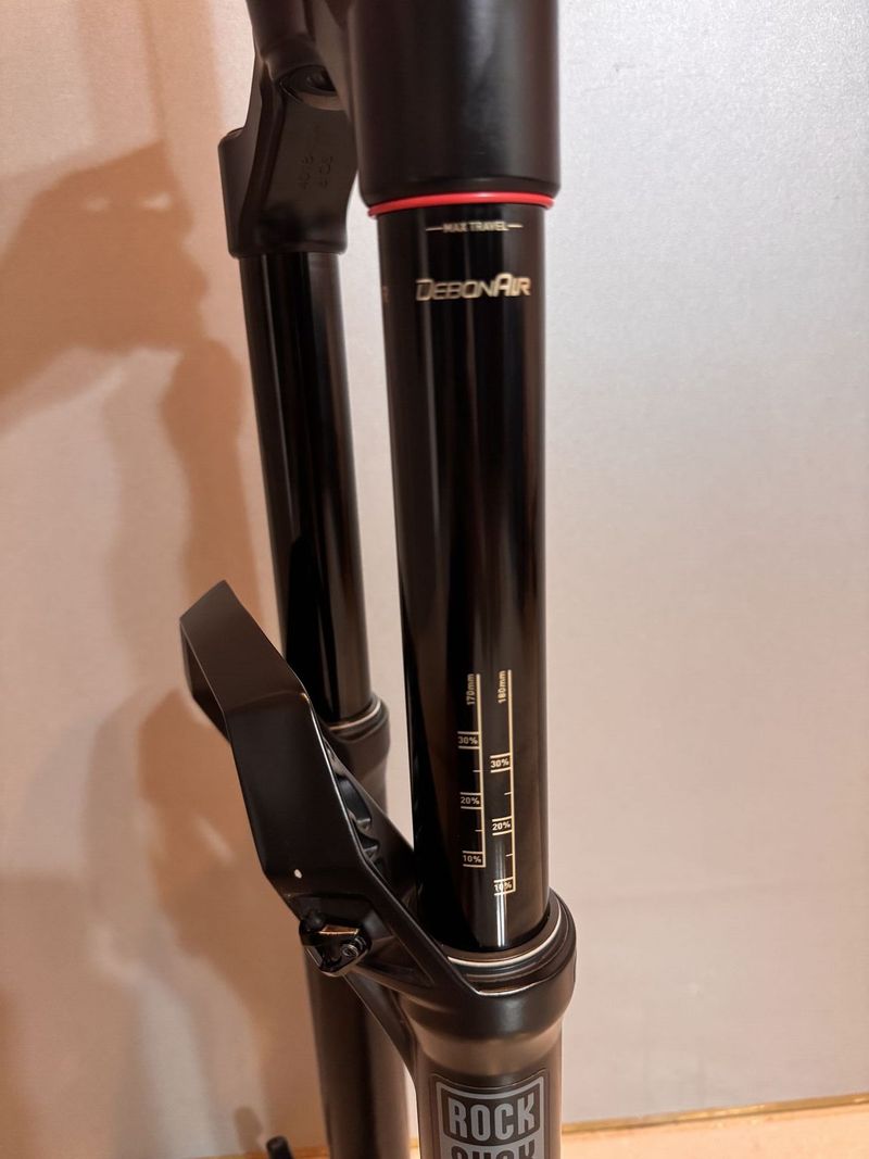 Vidlice ROCKSHOX ZEB