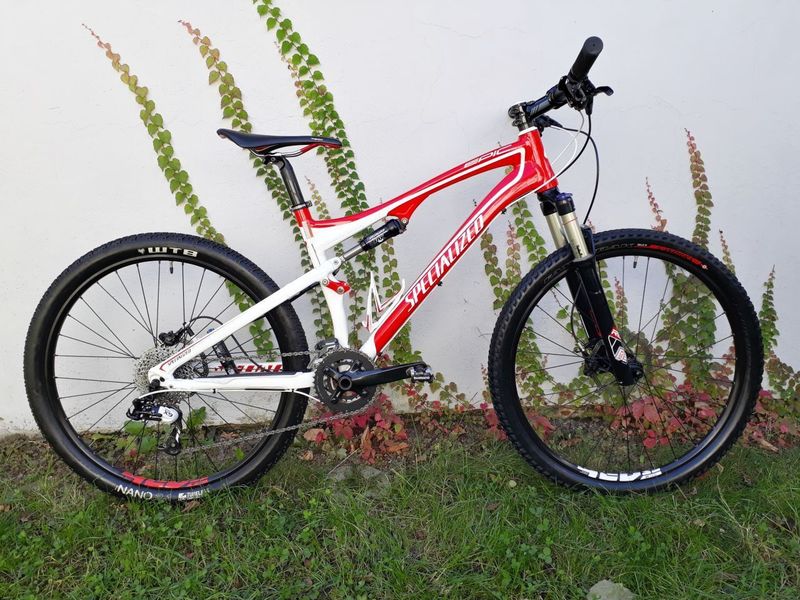 Celoodpružené kolo Specialized vel. M/17"