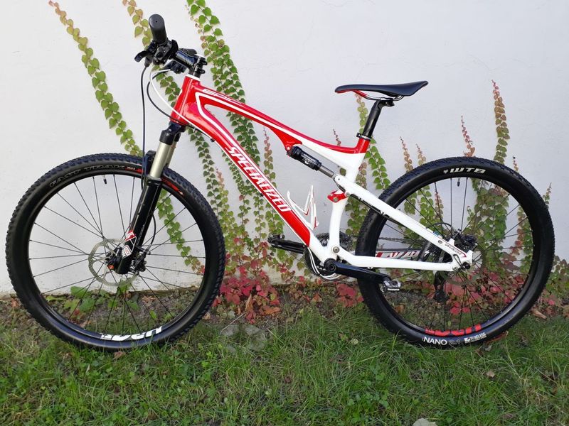 Celoodpružené kolo Specialized vel. M/17"