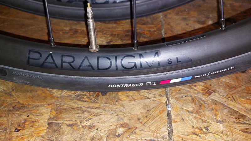 Bontrager Paradigm SL+pláště 