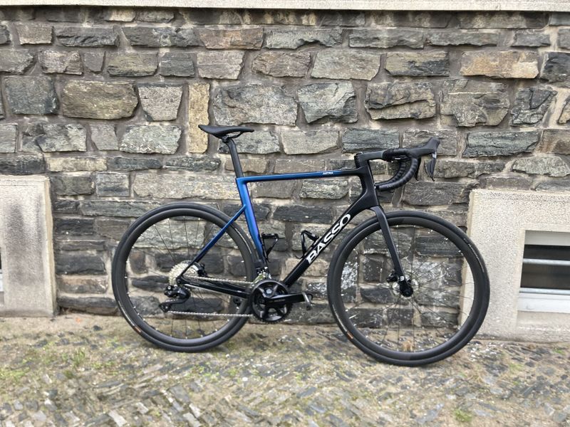 Basso Astra di2 12s, karbon kola