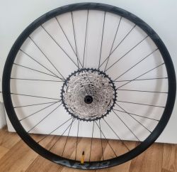 zapletená kola 29" Race Face AR30/Shimano MT410 Boost CL disc/SLX kazeta