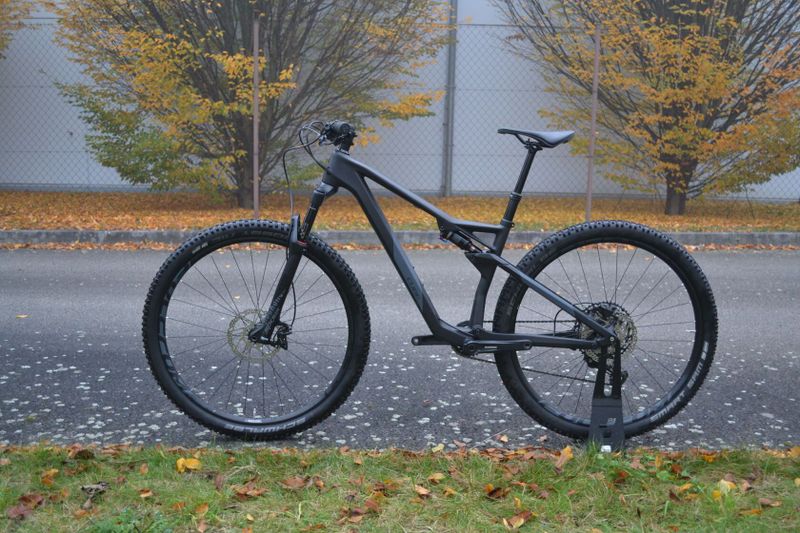 Cube AMS C:68 Race 29" Carbon´n´grey (M) 