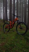 Trek slash L 2023