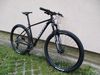 Nové 29" kolo ROZZO BOOST, vzduch. vidlice Suntour Raidon, osazení Shimano SLX/Deore 1x12, pevné osy