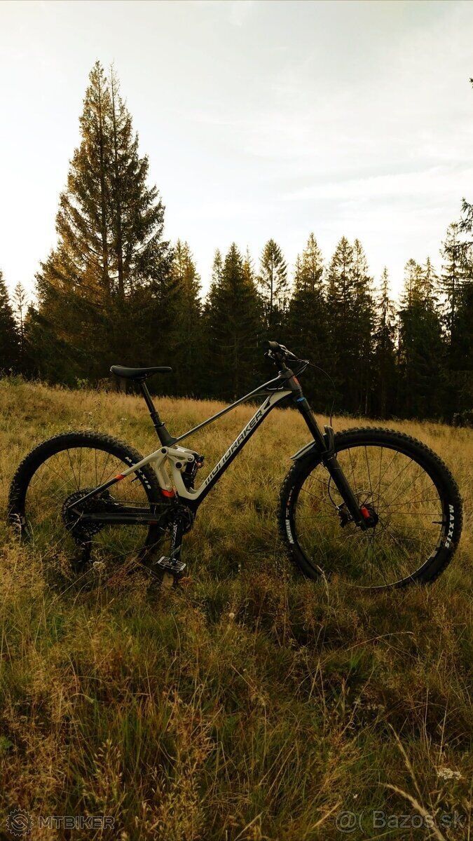 Mondraker Superfoxy Carbon R 