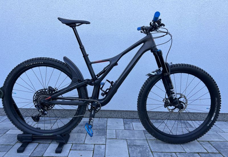 Stumpjumper Comp Carbon 29, Shimano XT 4pistky brzdy!!- výborný stav!!! 