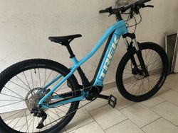 TREK Powerfly 4 baterie 625W nejeté