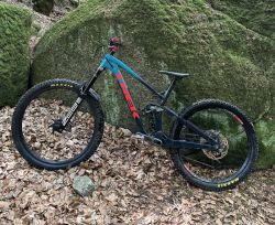 TREK SLASH 8