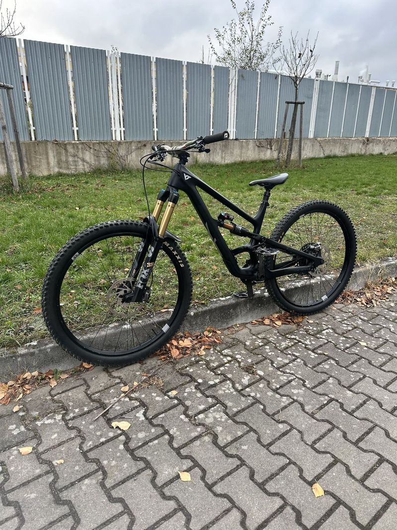 YT capra core4