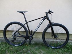 Nové 29" kolo ROZZO BOOST, vzduchová vidlice Suntour Raidon 34, osazení Shimano Deore1x12, pevné osy