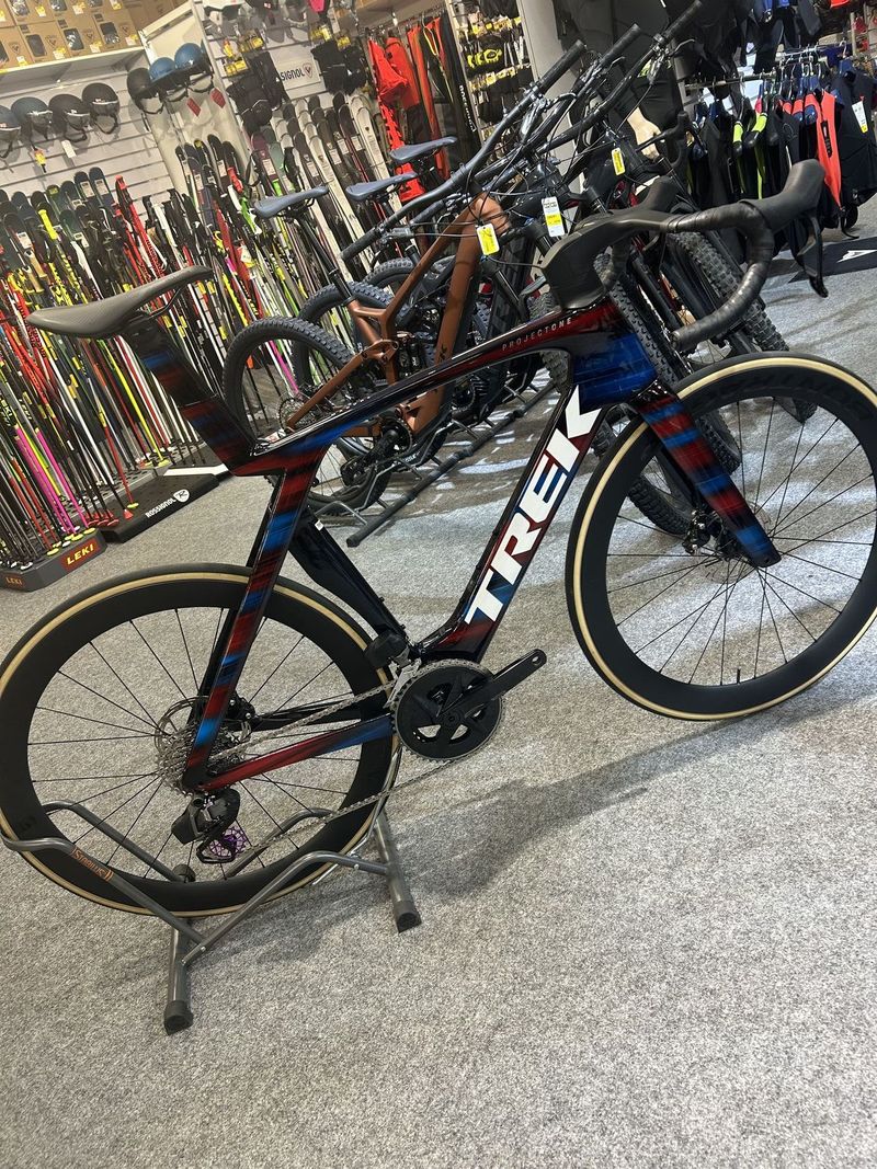 Trek Madone SLR Gen7 Projectone