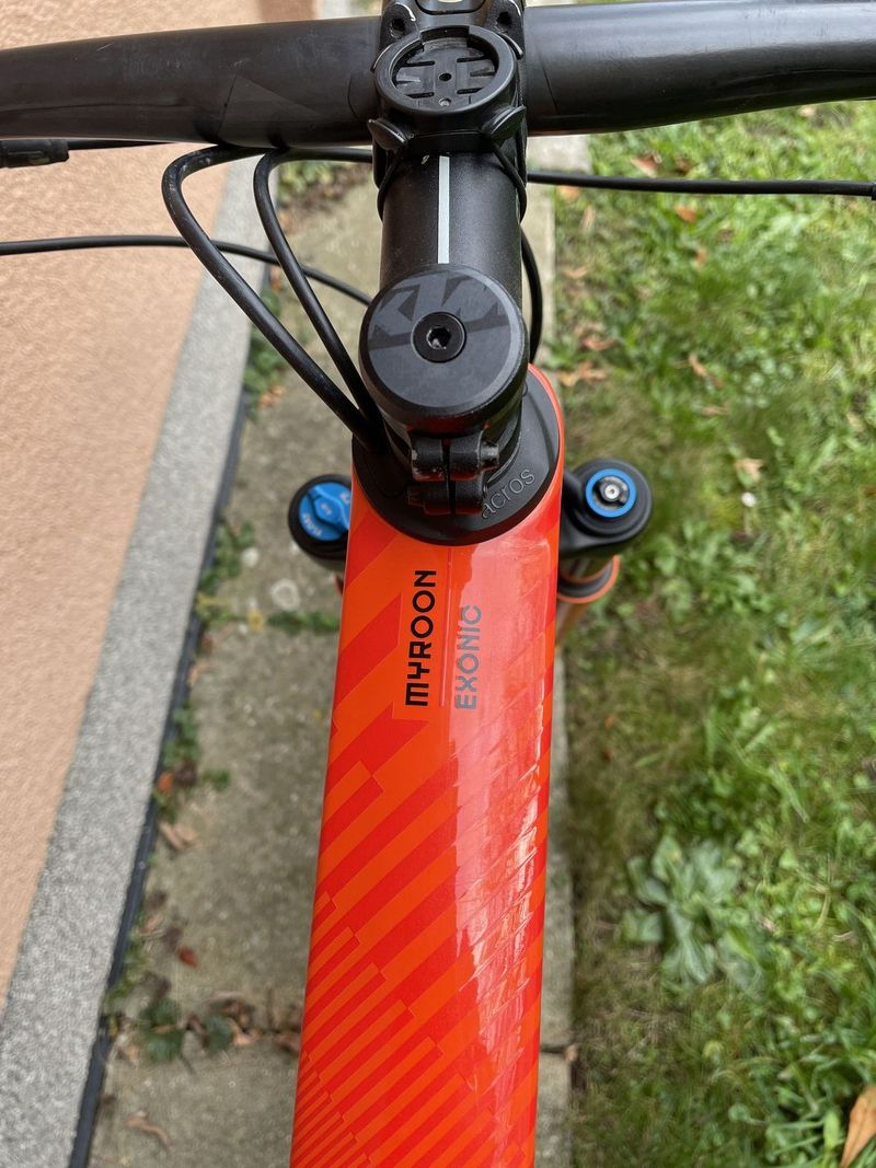 KTM Myroon Exonic vel. XL