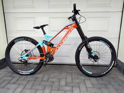 Mondraker Summum Pro Downhill Bike 2018 