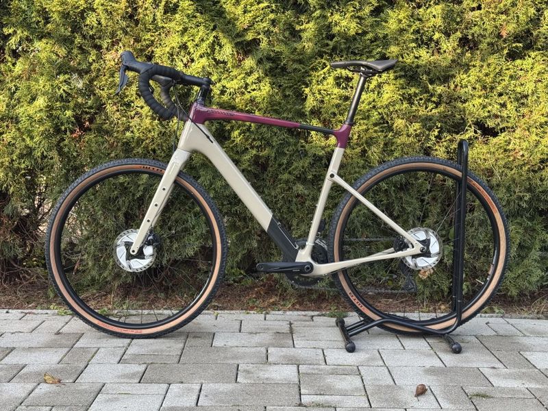 VÁNOČNÍ CENA - Cannondale TopStone Carbon 3 Di2 2024