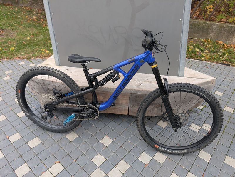 Rocky Mountain Slayer Alloy 30, vel.S, 27,5