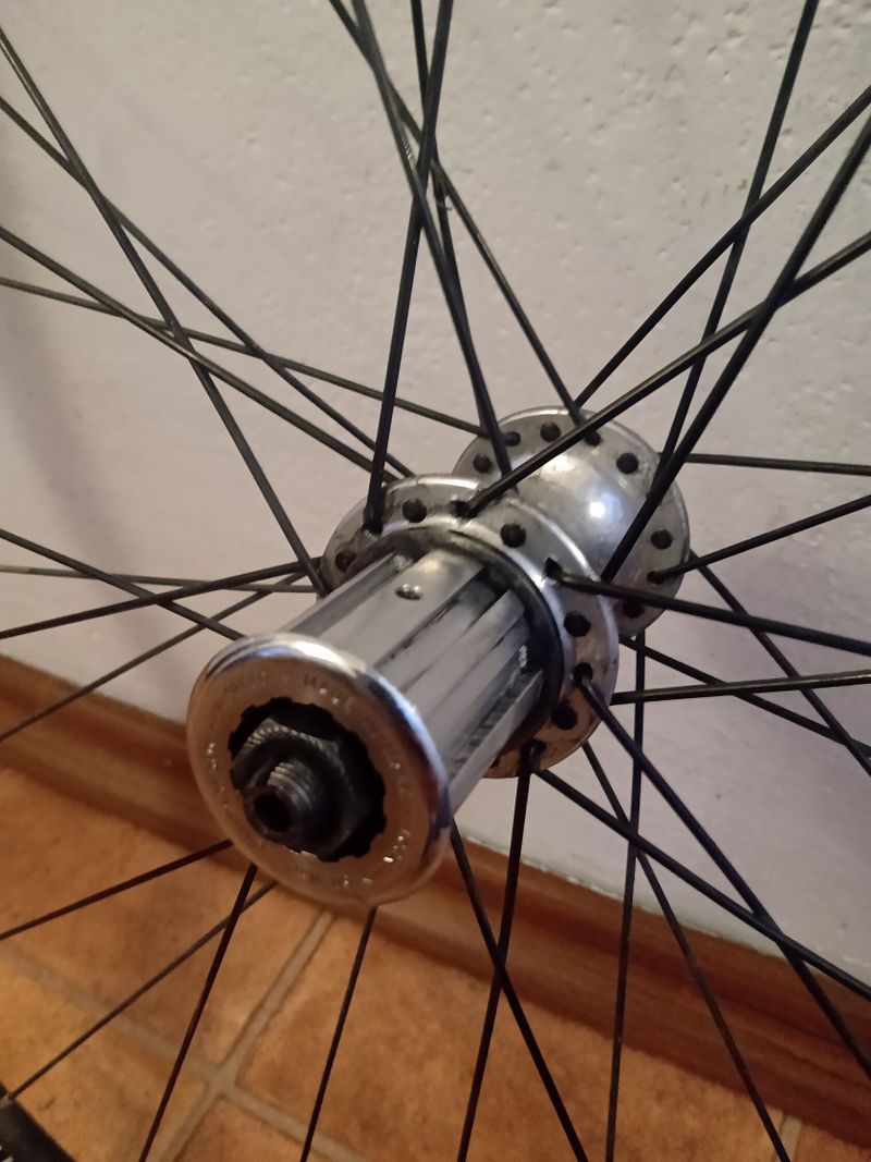 Campagnolo: zadni kolo, RU