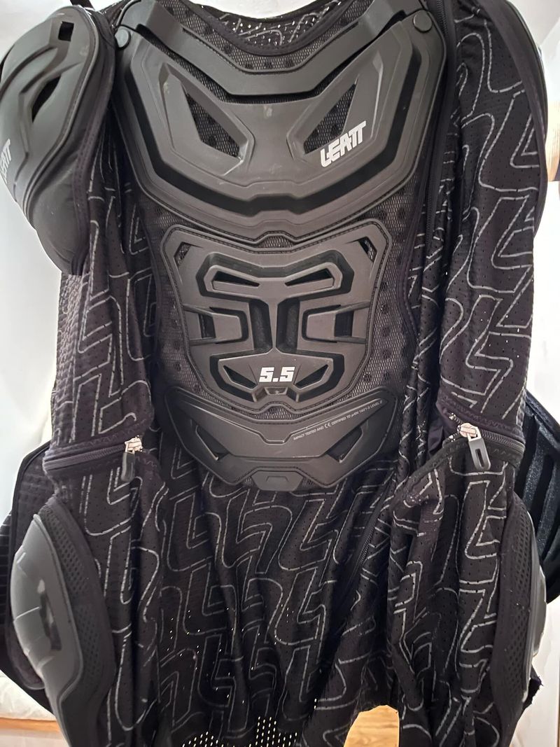 Leatt Body Protector 5.5 L/XL