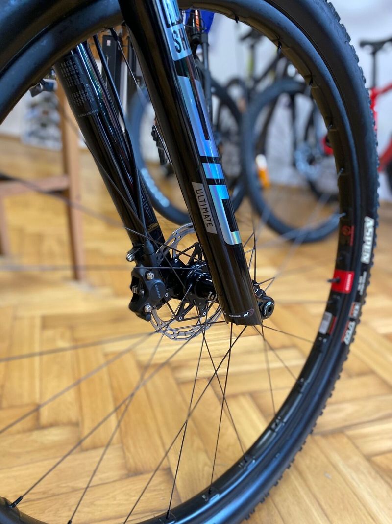 NOVÝ!! SANTA CRUZ BLUR CC 2024, XL, Sram AXS s plnou zárukou